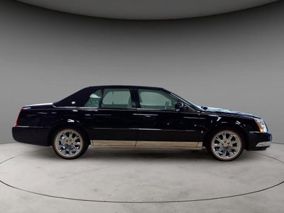 2008 Cadillac DTS Base