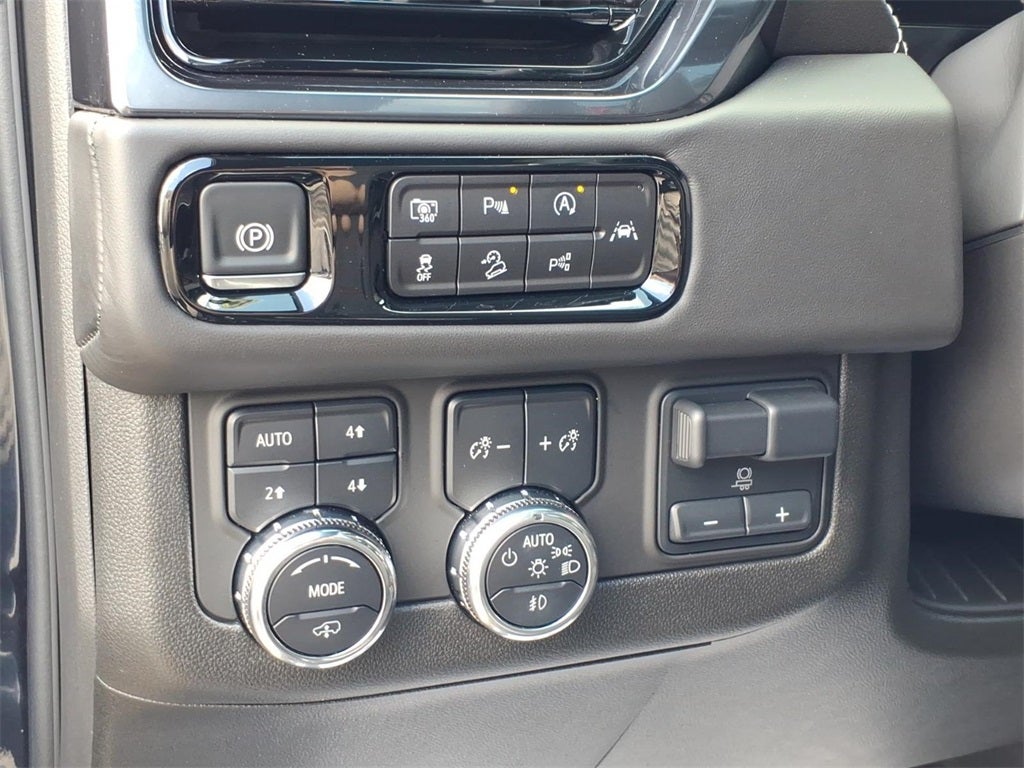 2025 GMC Yukon AT4 Ultimate