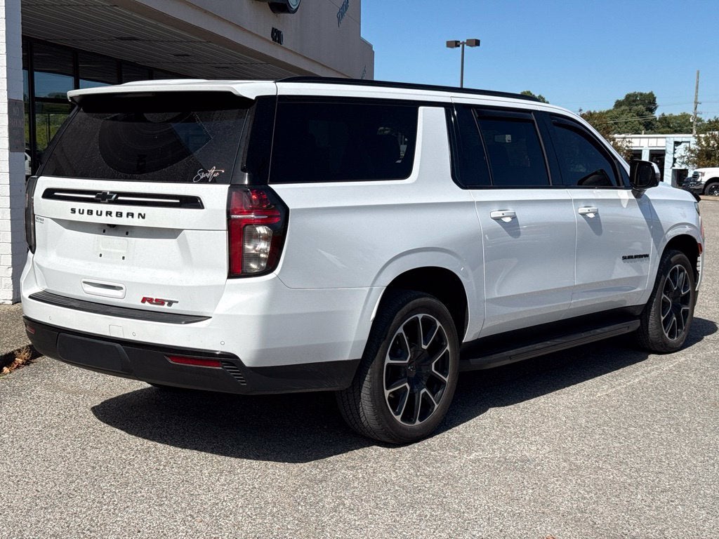 2024 Chevrolet Suburban RST