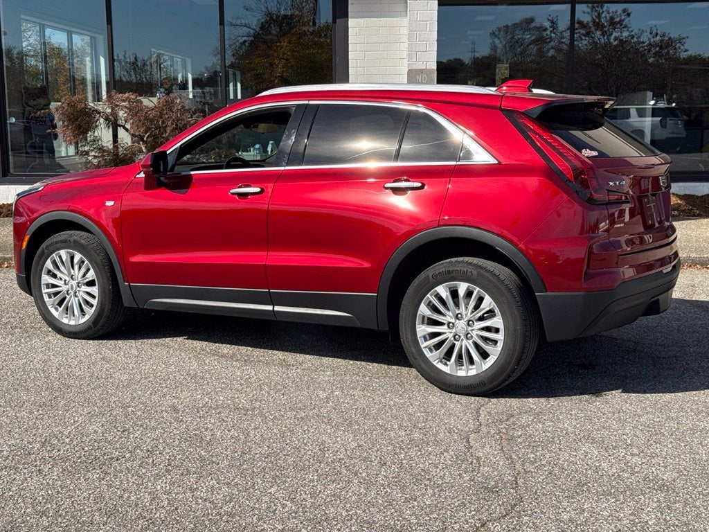 2024 Cadillac XT4 Luxury