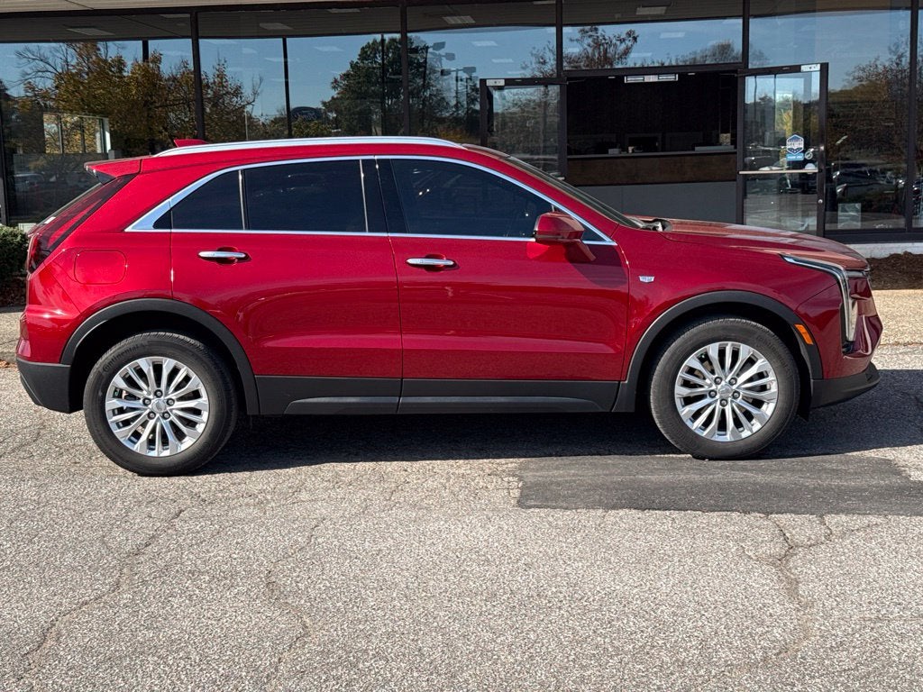2024 Cadillac XT4 Luxury