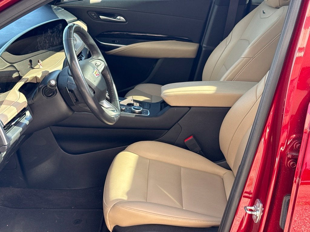 2024 Cadillac XT4 Luxury