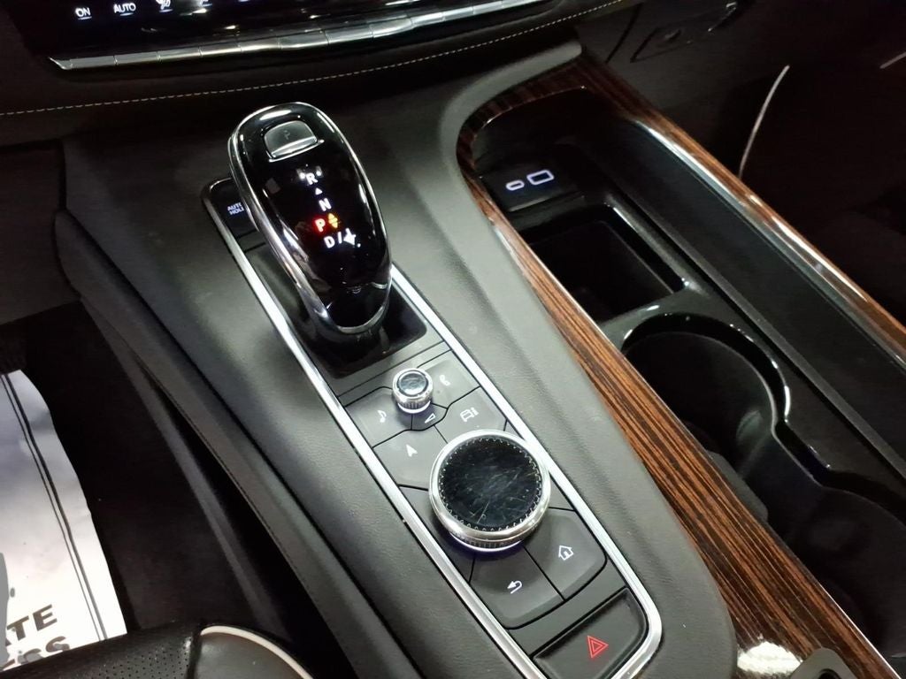 2022 Cadillac Escalade Premium Luxury