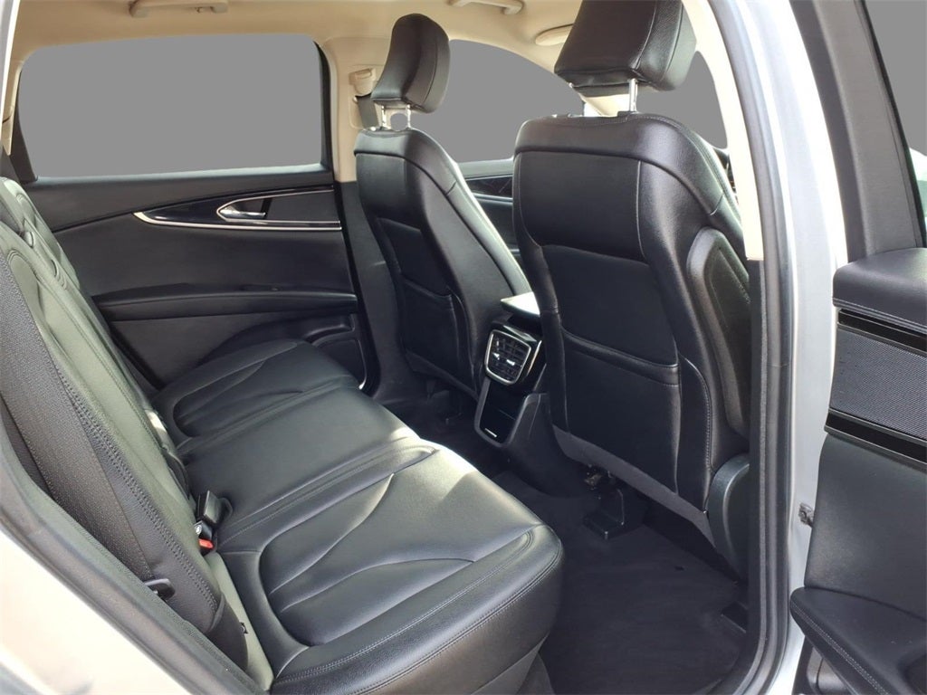 2022 Lincoln Nautilus Standard