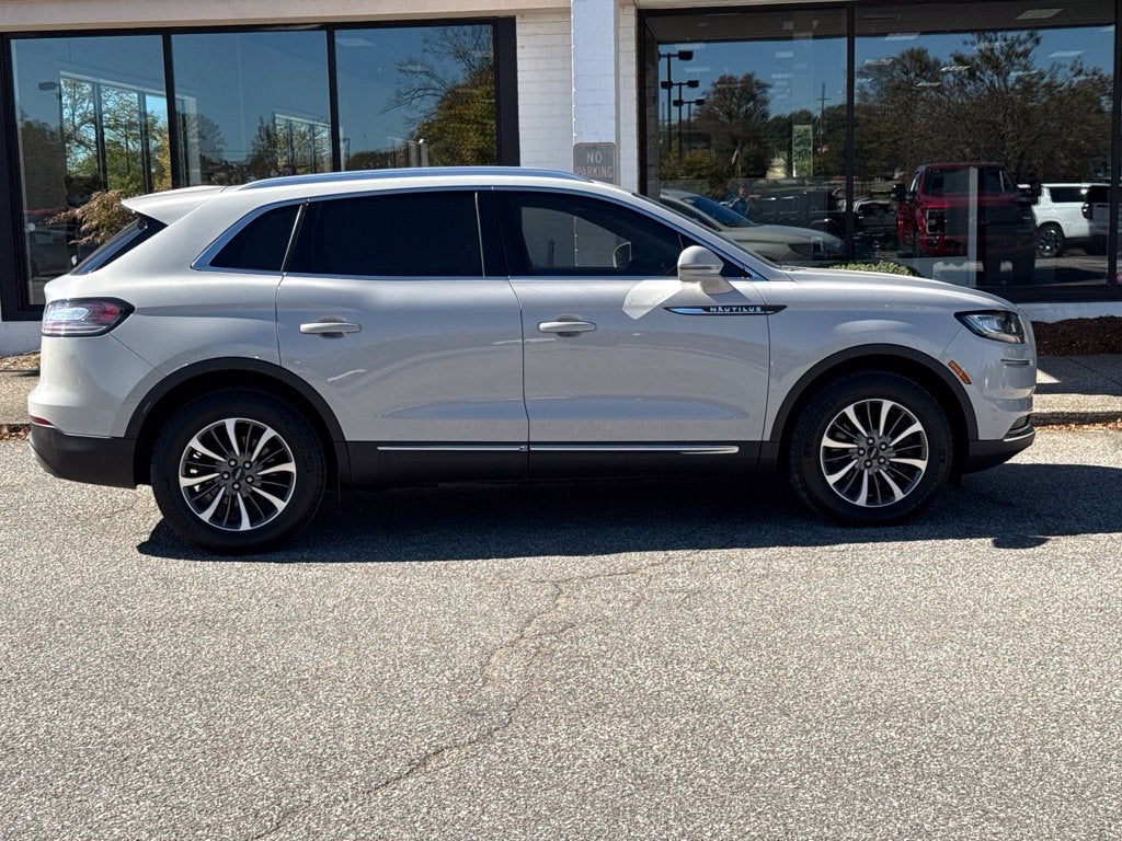 2023 Lincoln Nautilus Standard