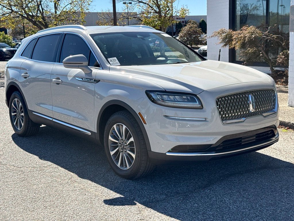 2023 Lincoln Nautilus Standard