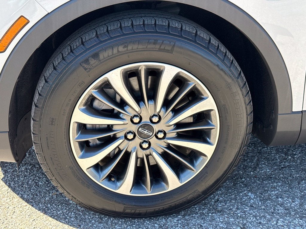 2023 Lincoln Nautilus Standard