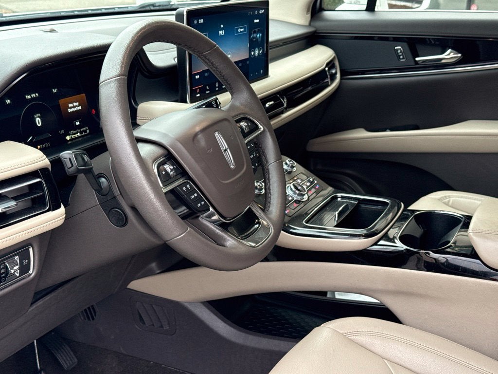 2022 Lincoln Nautilus Standard