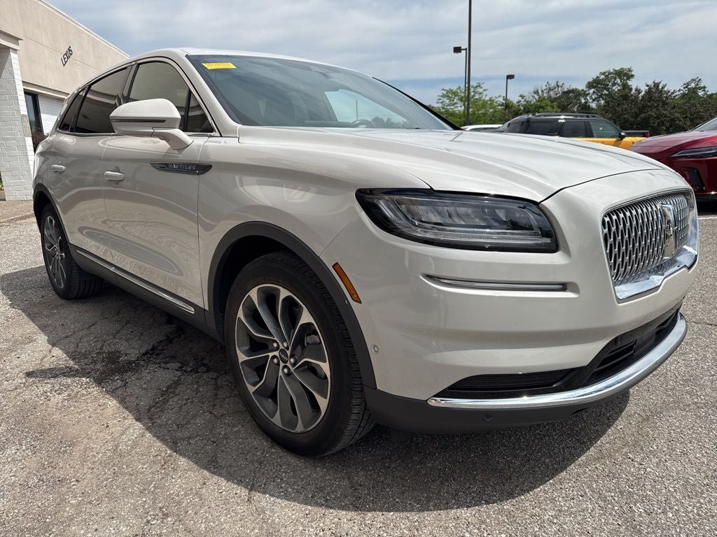 2023 Lincoln Nautilus Reserve
