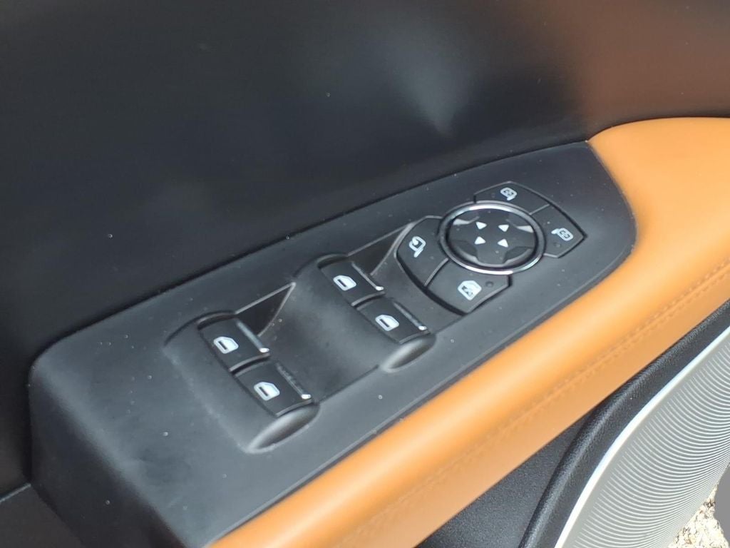 2022 Lincoln Nautilus Black Label