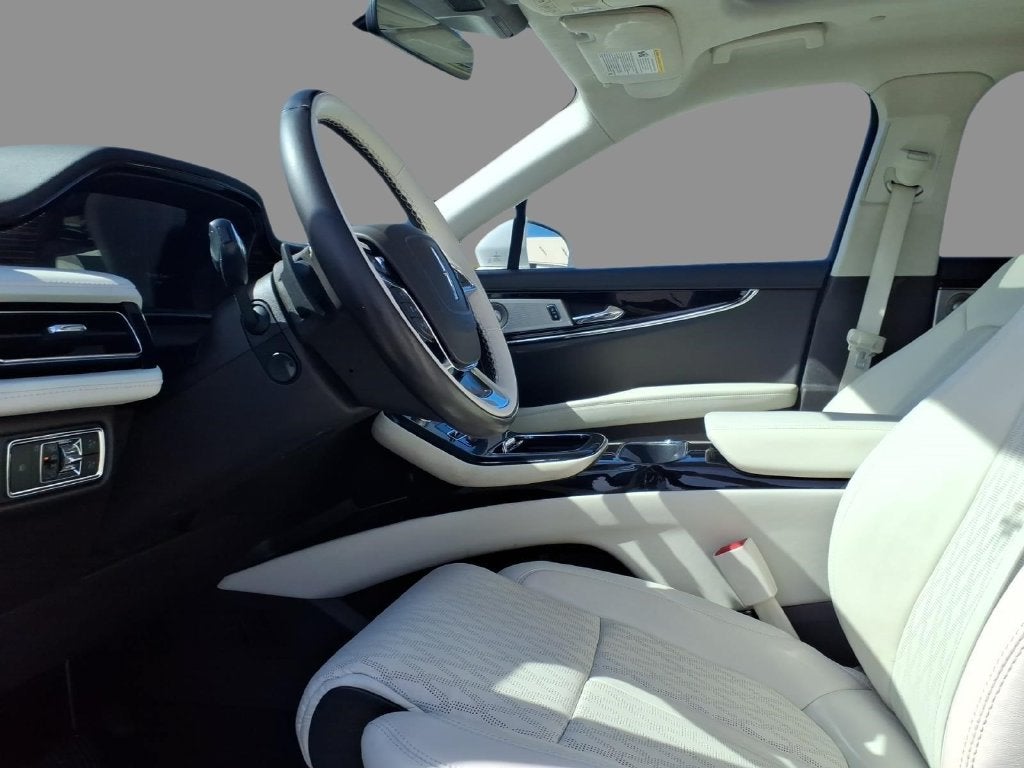 2023 Lincoln Nautilus Black Label