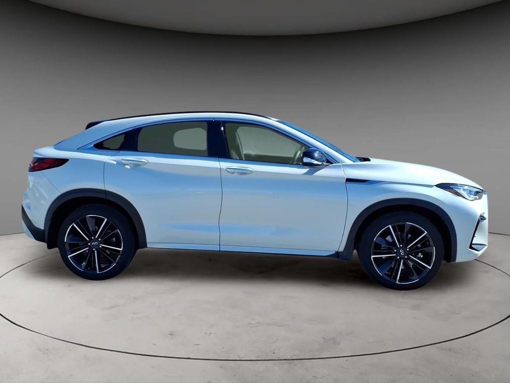 2023 INFINITI QX55 LUXE