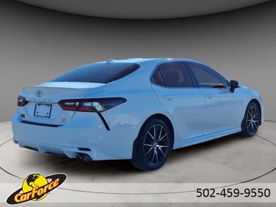 2022 Toyota Camry SE