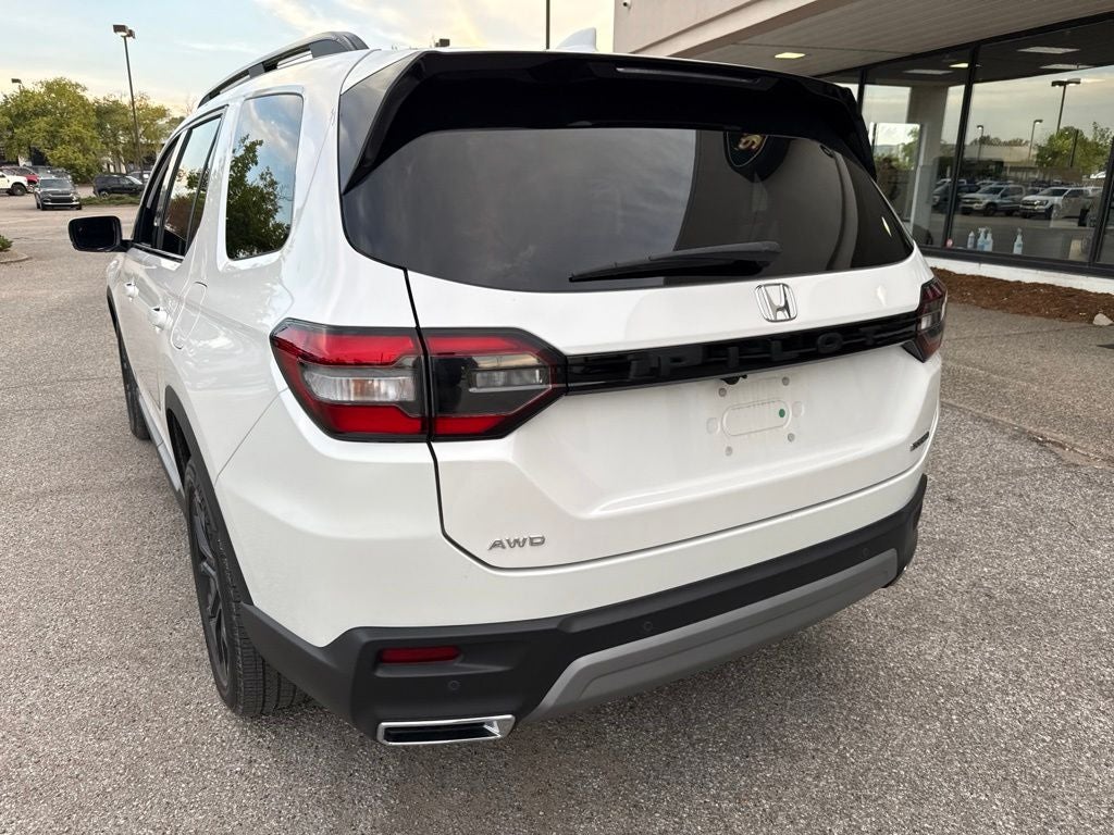 2025 Honda Pilot Touring