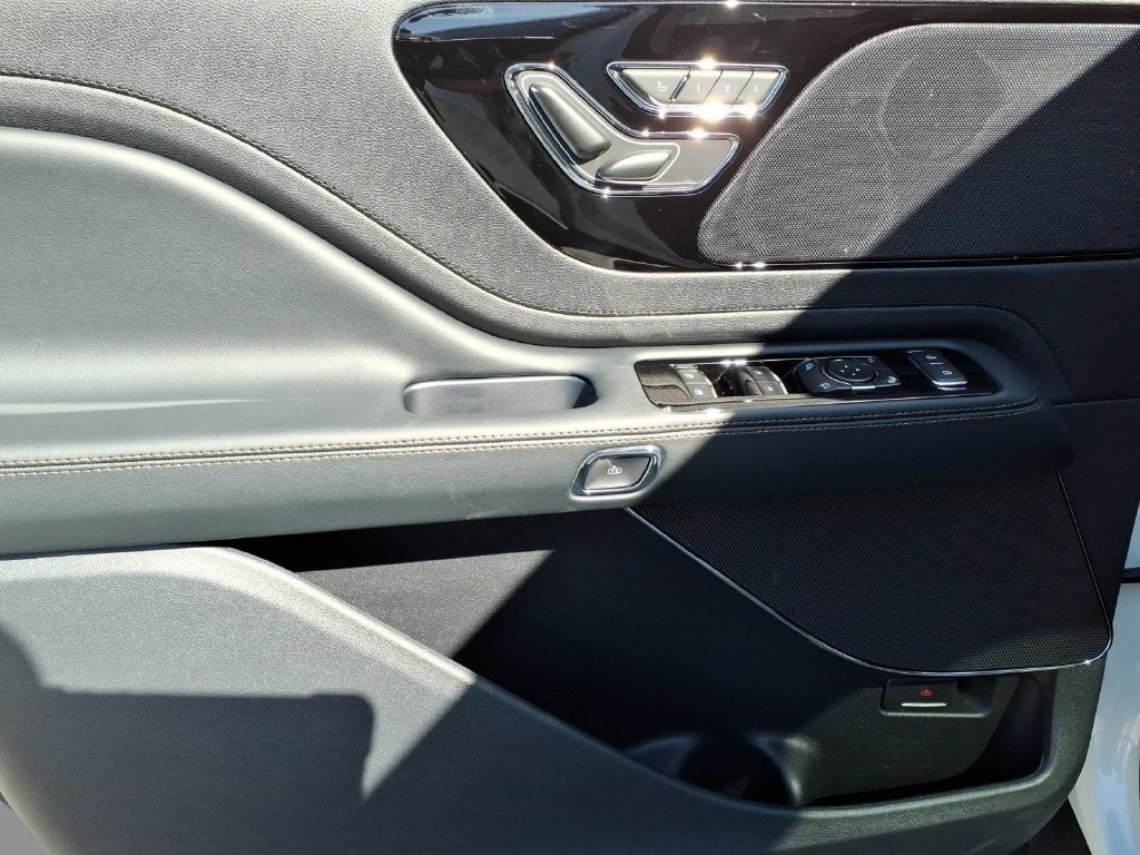 2027 Lincoln Aviator Premiere Premium