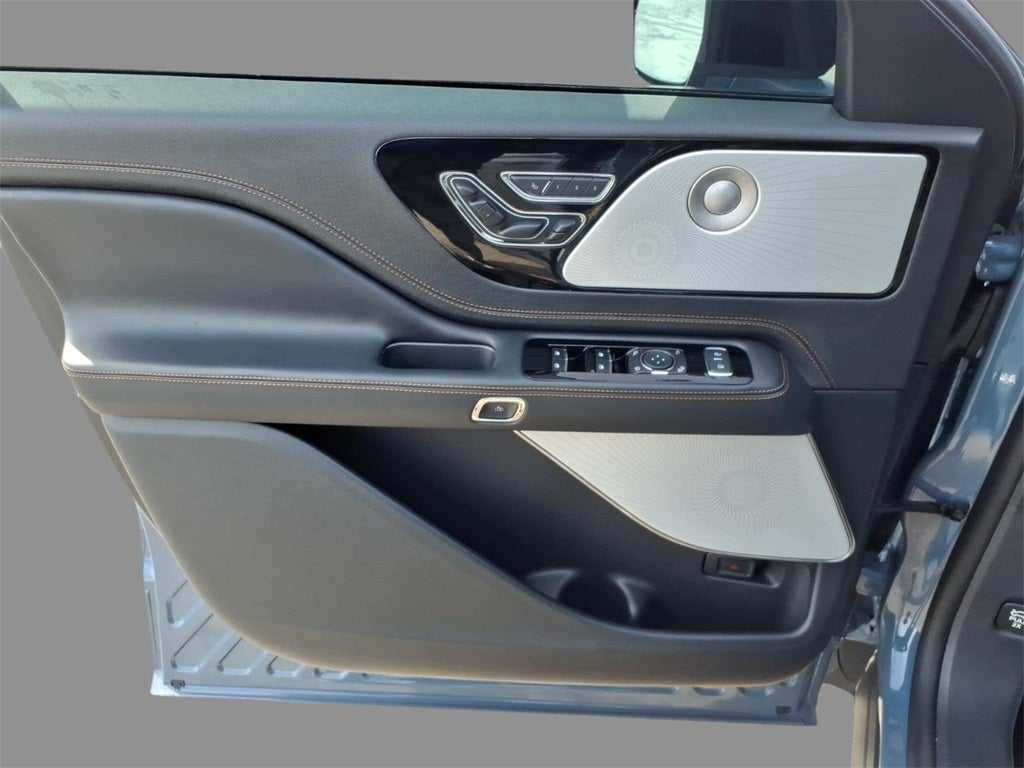 2025 Lincoln Aviator Black Label