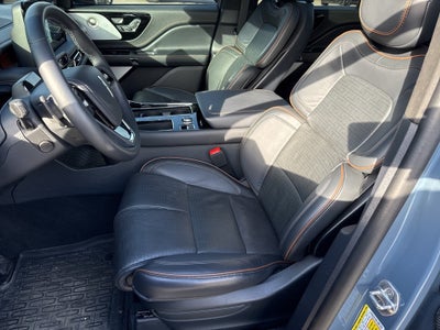 2025 Lincoln Aviator Black Label