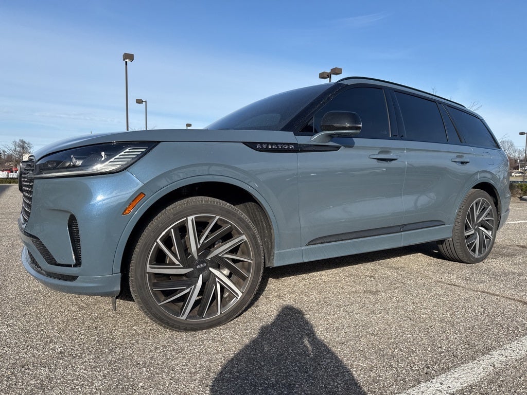 2025 Lincoln Aviator Black Label