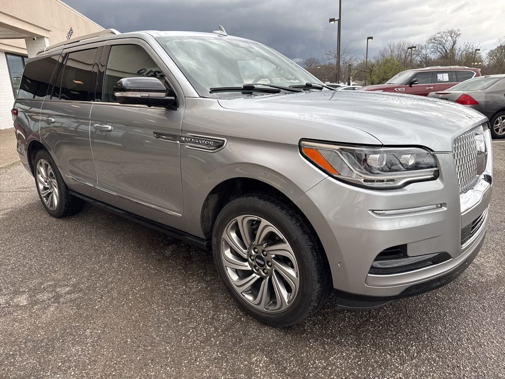 2023 Lincoln Navigator Reserve