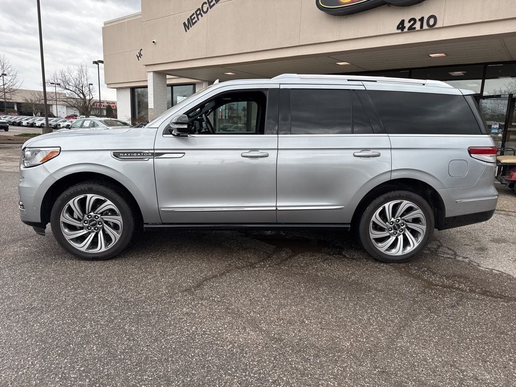 2023 Lincoln Navigator Reserve