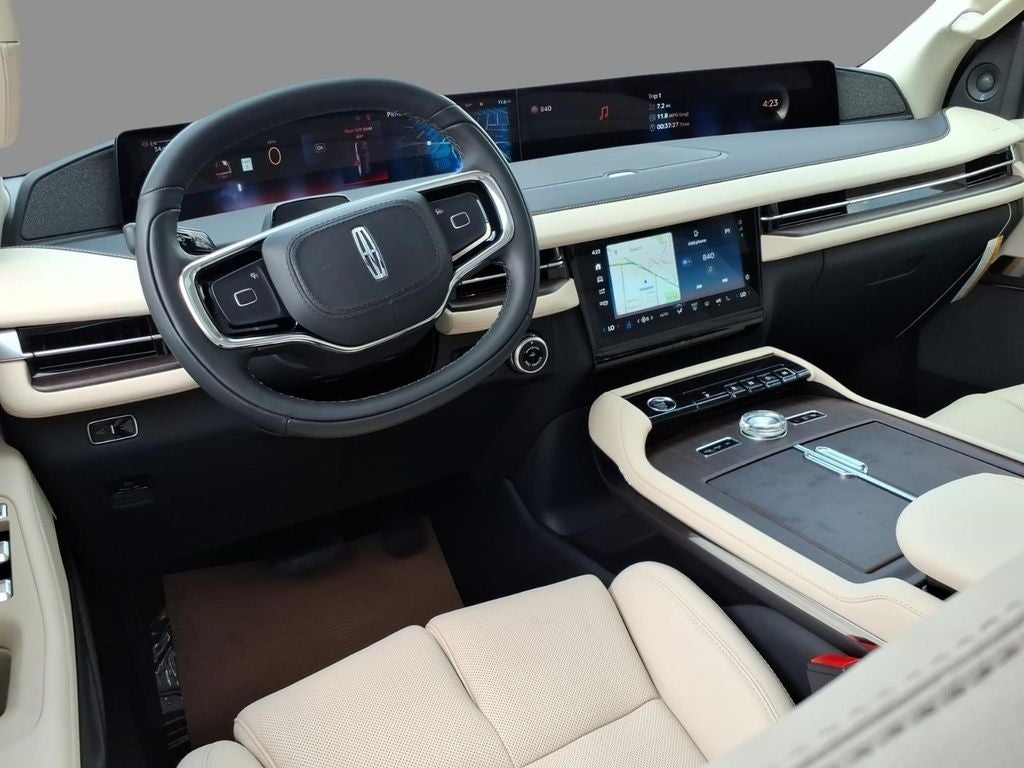 2027 Lincoln Navigator Reserve
