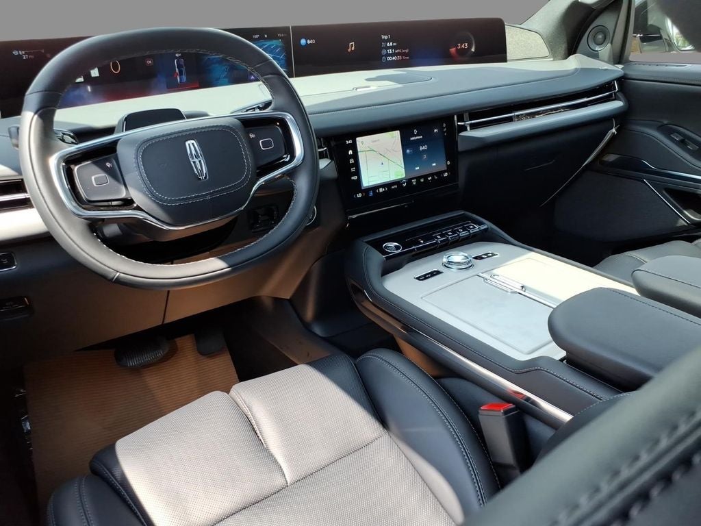 2027 Lincoln Navigator Reserve