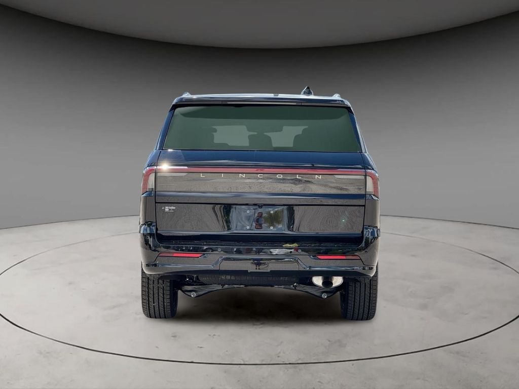 2027 Lincoln Navigator Reserve