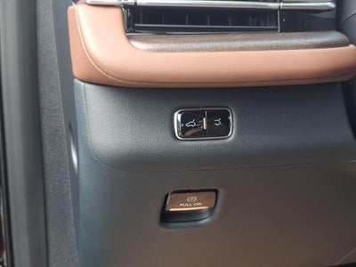 2027 Lincoln Navigator Reserve