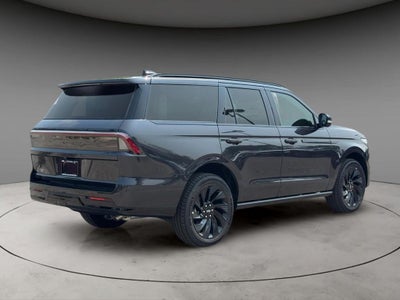 2027 Lincoln Navigator Reserve