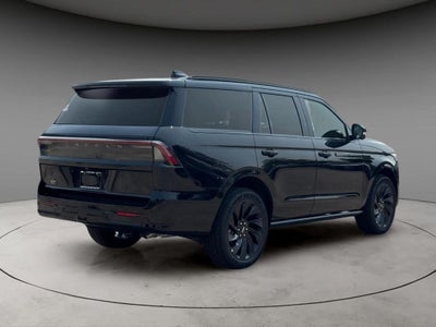 2027 Lincoln Navigator Reserve