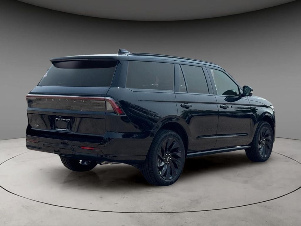 2027 Lincoln Navigator Reserve