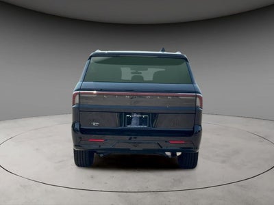 2027 Lincoln Navigator Reserve