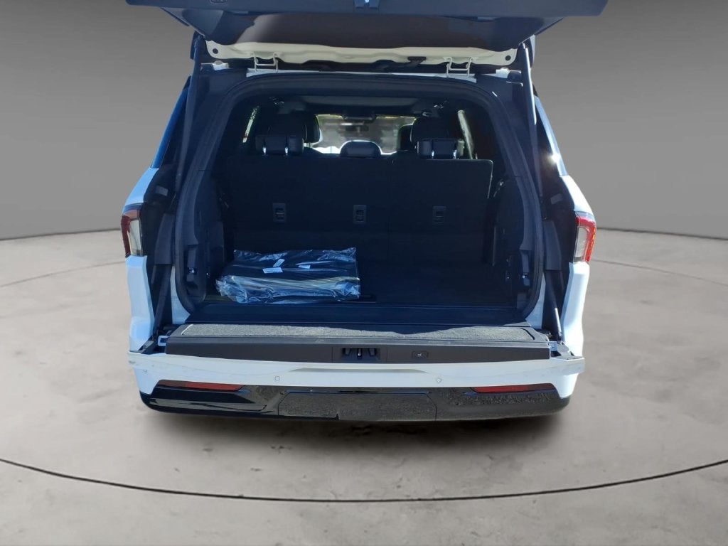 2027 Lincoln Navigator Reserve