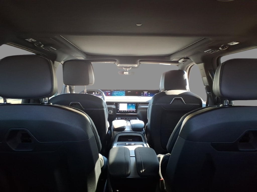 2027 Lincoln Navigator Reserve