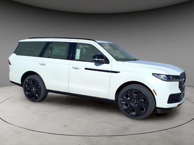 2027 Lincoln Navigator Reserve