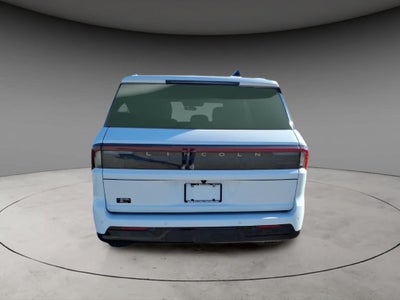 2027 Lincoln Navigator Reserve