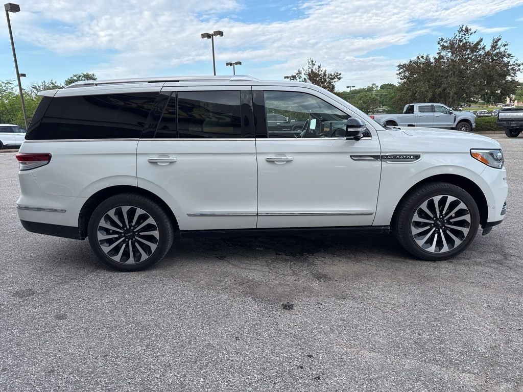 2022 Lincoln Navigator Reserve