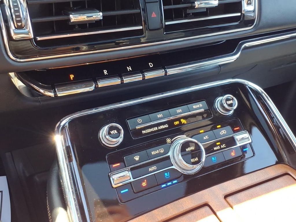 2024 Lincoln Navigator Black Label