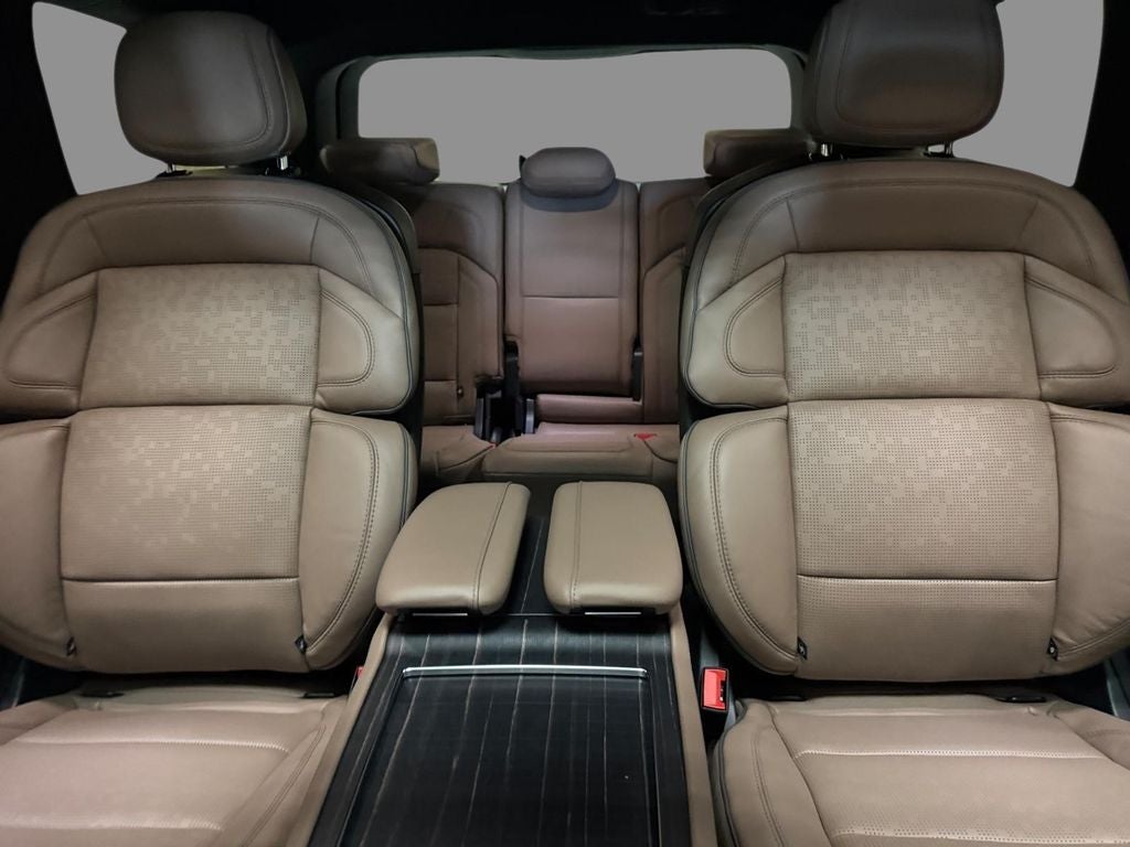 2027 Lincoln Navigator Black Label