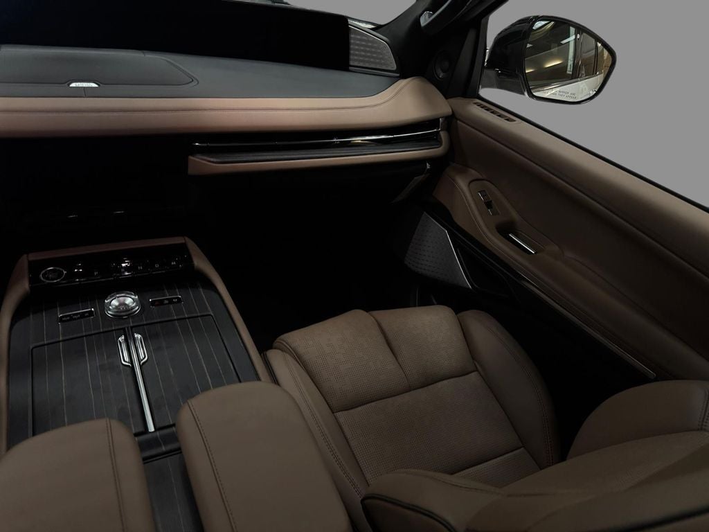 2027 Lincoln Navigator Black Label
