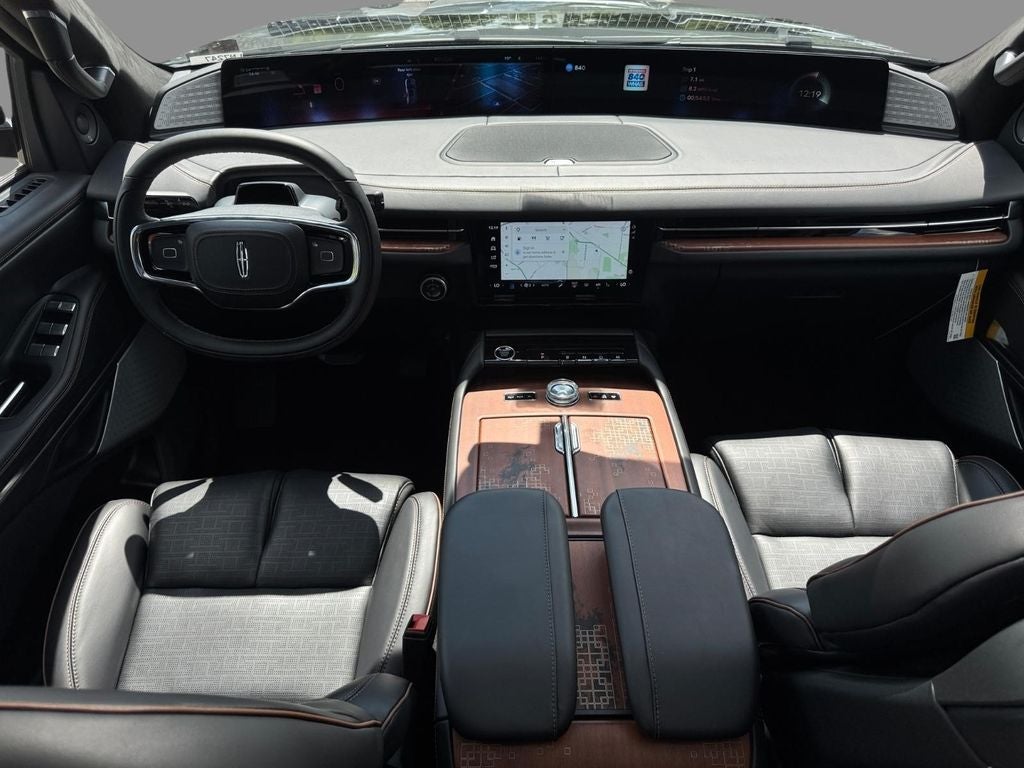 2027 Lincoln Navigator Black Label