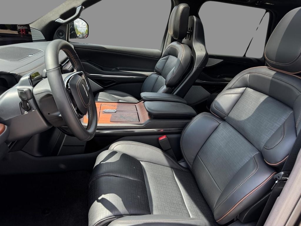 2027 Lincoln Navigator Black Label