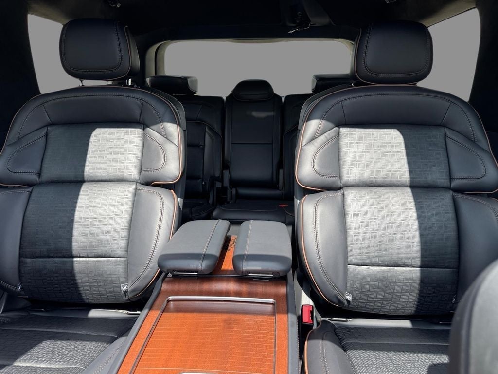2027 Lincoln Navigator Black Label