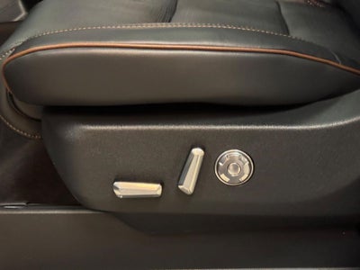2027 Lincoln Navigator Black Label
