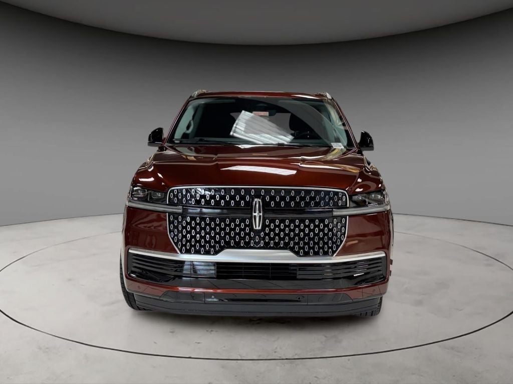 2027 Lincoln Navigator Premiere