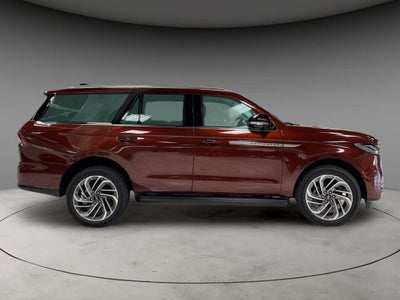 2027 Lincoln Navigator Premiere