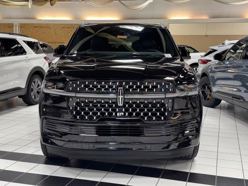 2027 Lincoln Navigator Black Label