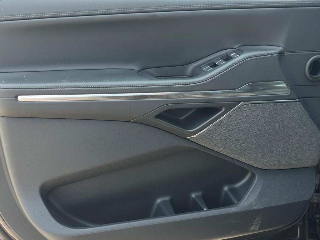 2027 Lincoln Navigator L Reserve