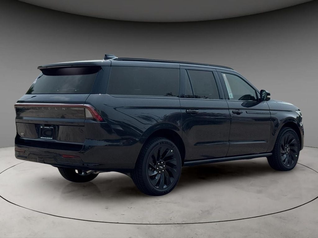 2027 Lincoln Navigator L Reserve