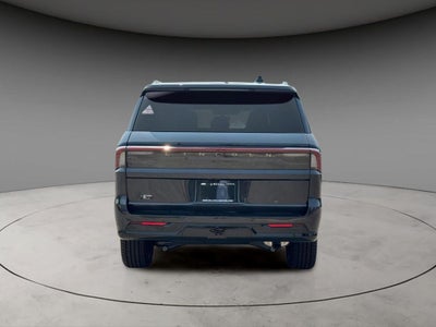 2027 Lincoln Navigator L Reserve